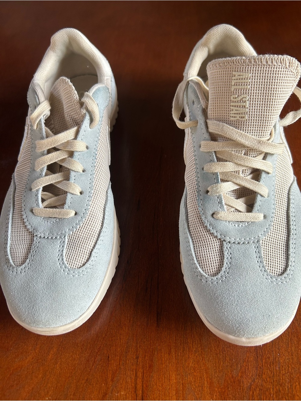 Converse Light Blue and Cream Unisex Sneakers W/8 M/6.5